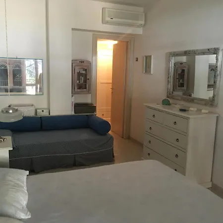 Beautiful With Veranda Apartment